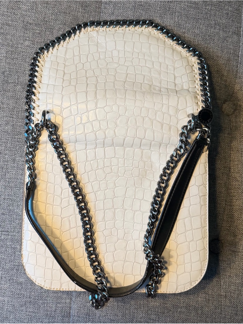 Stella McCartney White Vegan Croc-Textured Chain Shoulder Bag - Picture 8 of 11